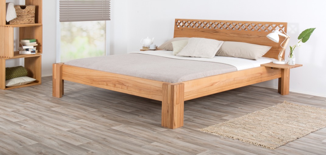 Bett SELMA in Kernbuche